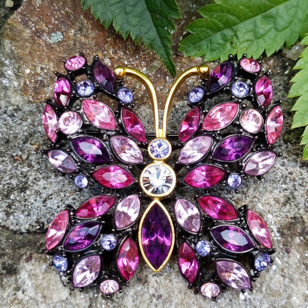 Rare VTG Joan Rivers Butterfly Brooch, pink/purple